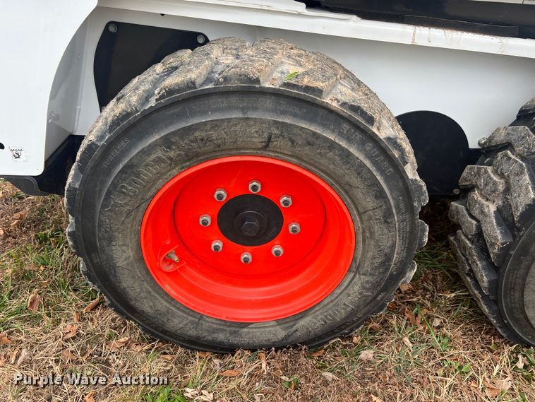 image for item MS9020 2020 Bobcat S450  skid steer loader