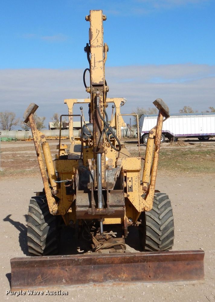 image for item MT9799 Vermeer V454A  trencher