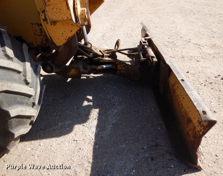 image for item MT9799 Vermeer V454A  trencher
