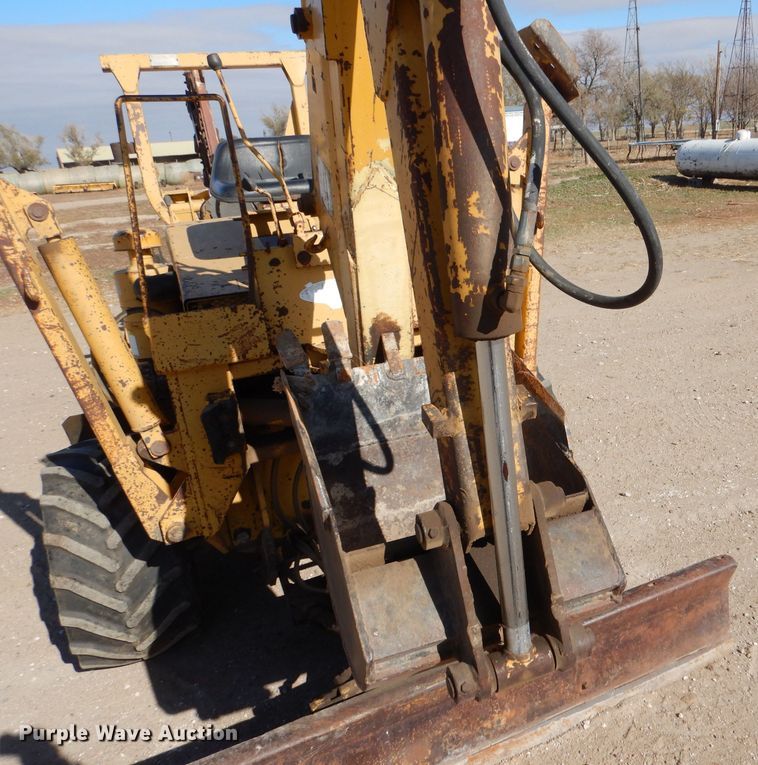 image for item MT9799 Vermeer V454A  trencher