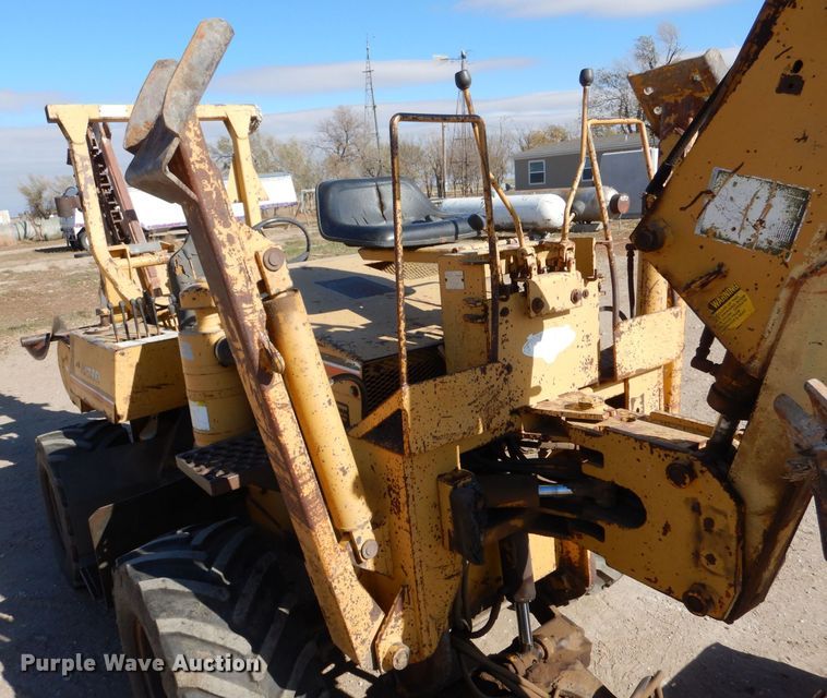 image for item MT9799 Vermeer V454A  trencher