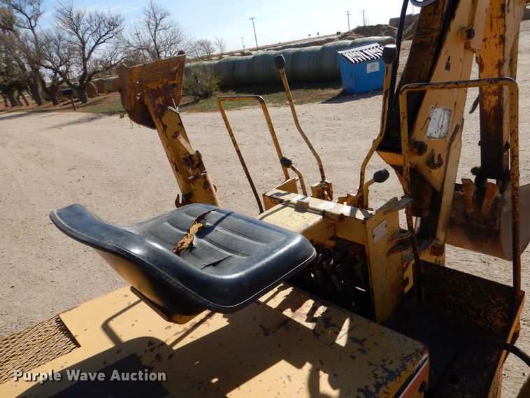 image for item MT9799 Vermeer V454A  trencher