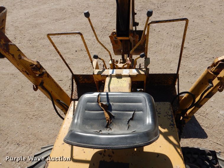 image for item MT9799 Vermeer V454A  trencher