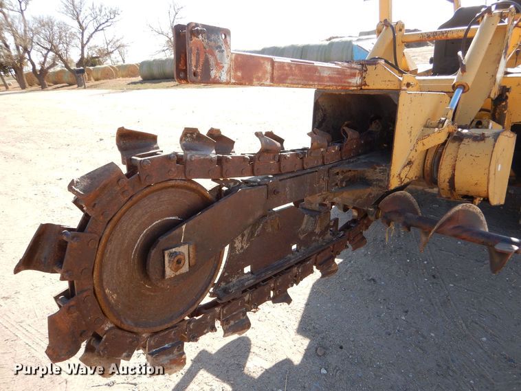 image for item MT9799 Vermeer V454A  trencher