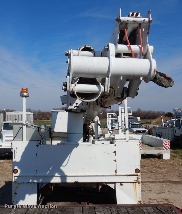 image for item MW9359 Altec  bucket truck bed