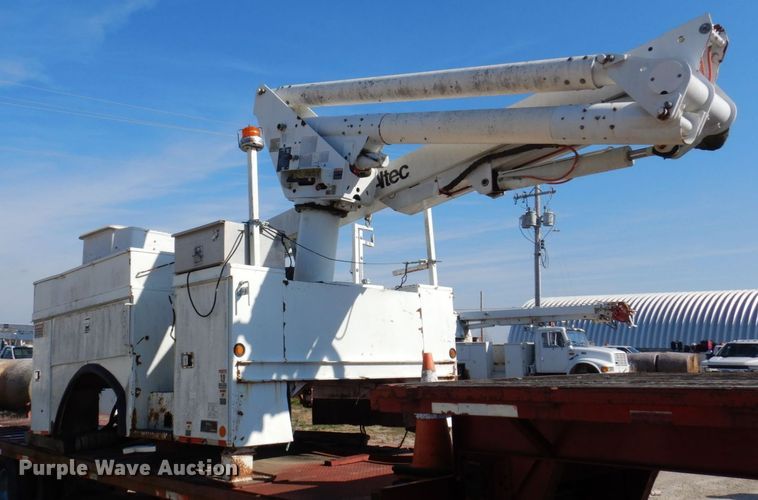 image for item MW9359 Altec  bucket truck bed