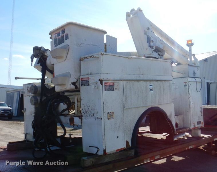 image for item MW9359 Altec  bucket truck bed