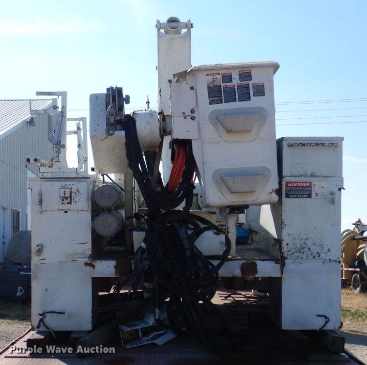 image for item MW9359 Altec  bucket truck bed