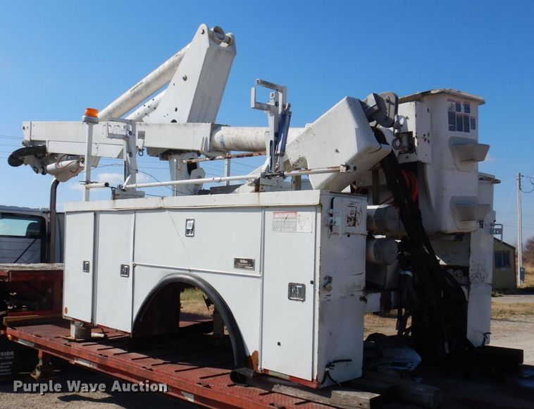 image for item MW9359 Altec  bucket truck bed