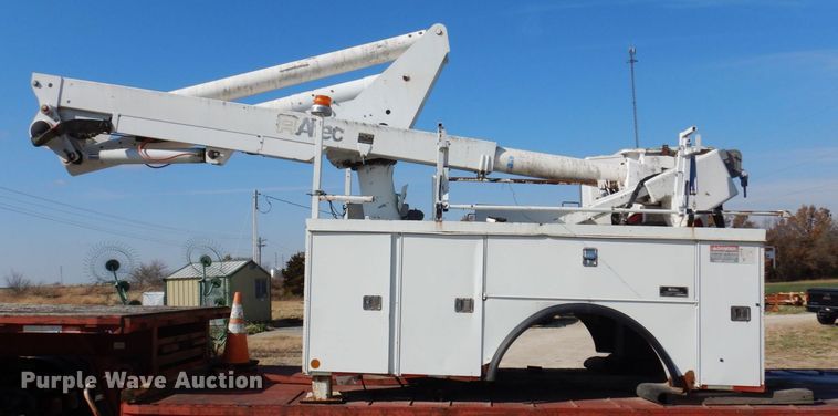 image for item MW9359 Altec  bucket truck bed