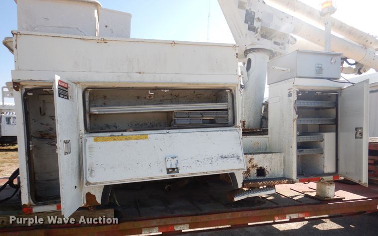 image for item MW9359 Altec  bucket truck bed