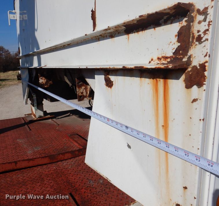 image for item MW9359 Altec  bucket truck bed