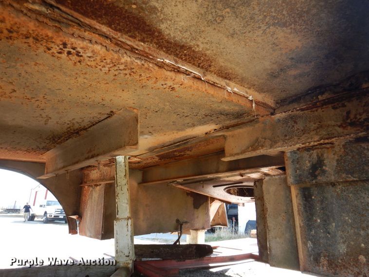 image for item MW9359 Altec  bucket truck bed