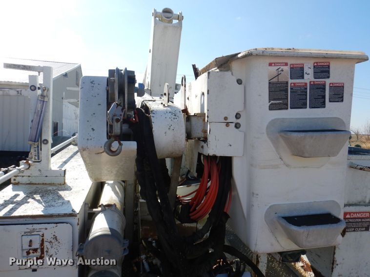 image for item MW9359 Altec  bucket truck bed