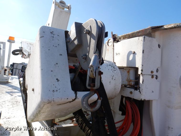 image for item MW9359 Altec  bucket truck bed