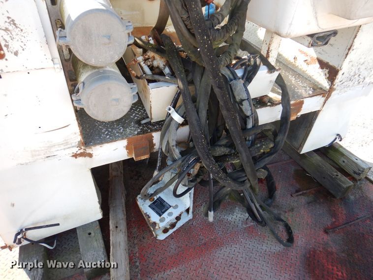 image for item MW9359 Altec  bucket truck bed