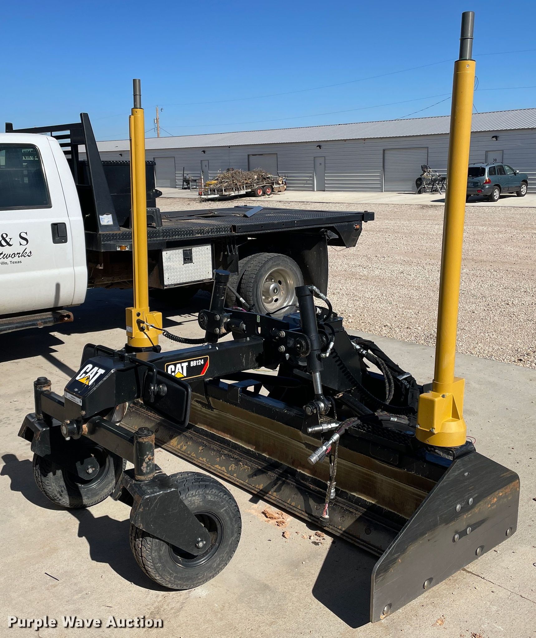 2019 Caterpillar BB124 skid steer box blade in Amarillo, TX Item