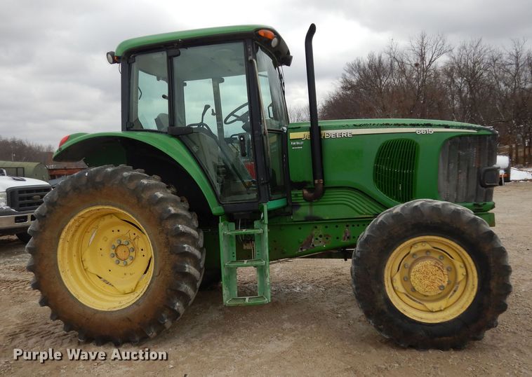 image for item DI6886 2004 John Deere 6615  MFWD tractor
