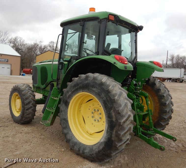 image for item DI6886 2004 John Deere 6615  MFWD tractor