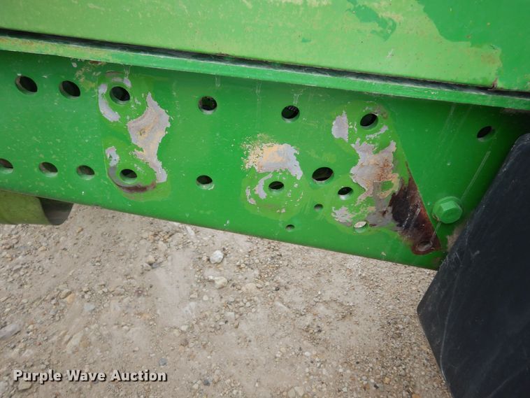 image for item DI6886 2004 John Deere 6615  MFWD tractor