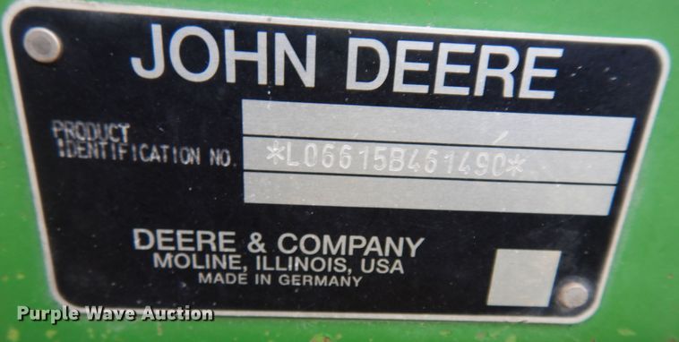 image for item DI6886 2004 John Deere 6615  MFWD tractor