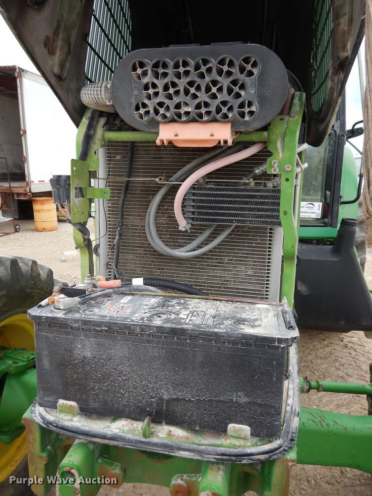 image for item DI6886 2004 John Deere 6615  MFWD tractor