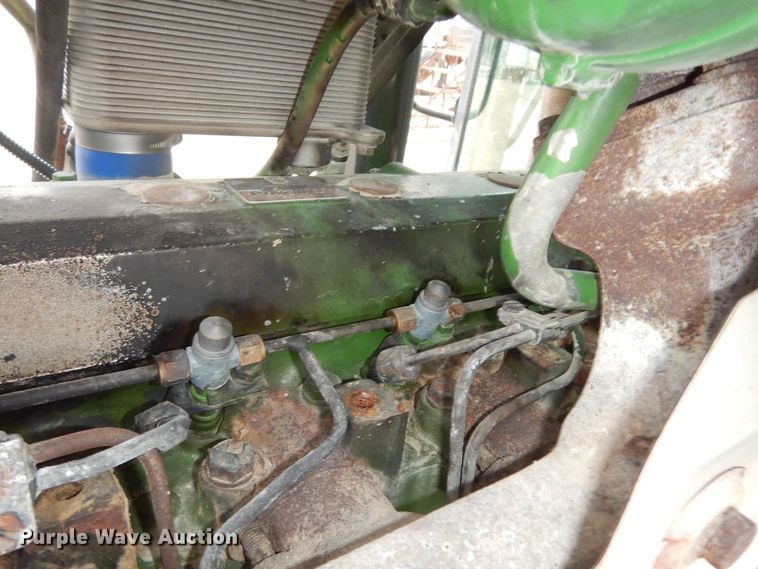 image for item DI6886 2004 John Deere 6615  MFWD tractor