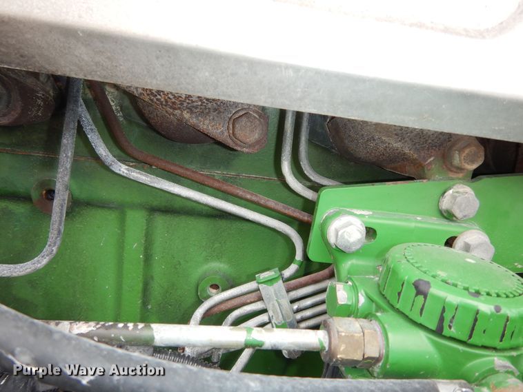 image for item DI6886 2004 John Deere 6615  MFWD tractor