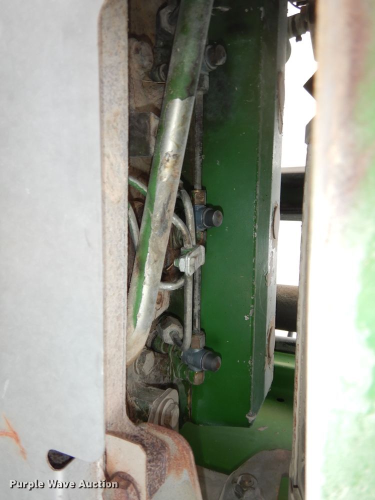 image for item DI6886 2004 John Deere 6615  MFWD tractor