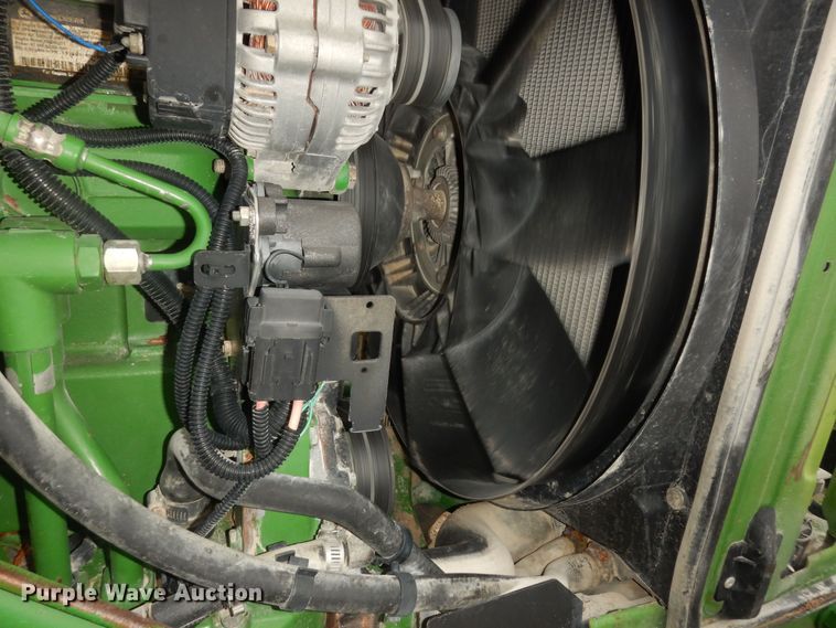 image for item DI6886 2004 John Deere 6615  MFWD tractor