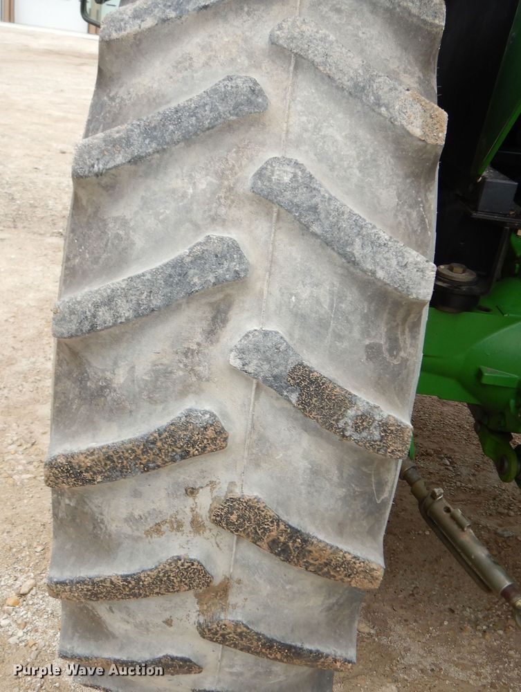 image for item DI6886 2004 John Deere 6615  MFWD tractor