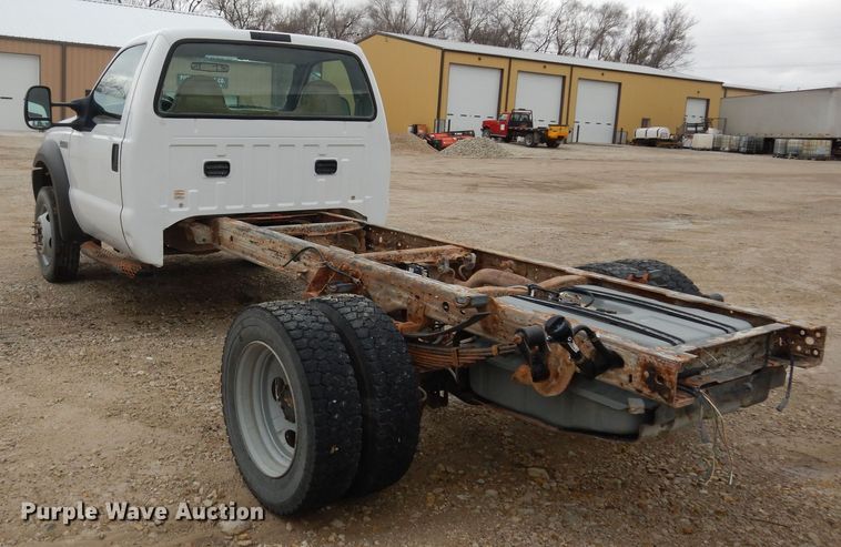 image for item DI6887 2005 Ford F450 Super Duty XL  truck cab and chassis
