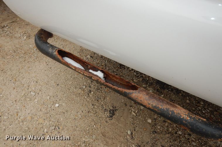 image for item DI6887 2005 Ford F450 Super Duty XL  truck cab and chassis