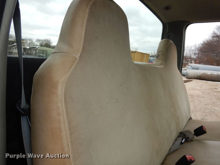 image for item DI6887 2005 Ford F450 Super Duty XL  truck cab and chassis