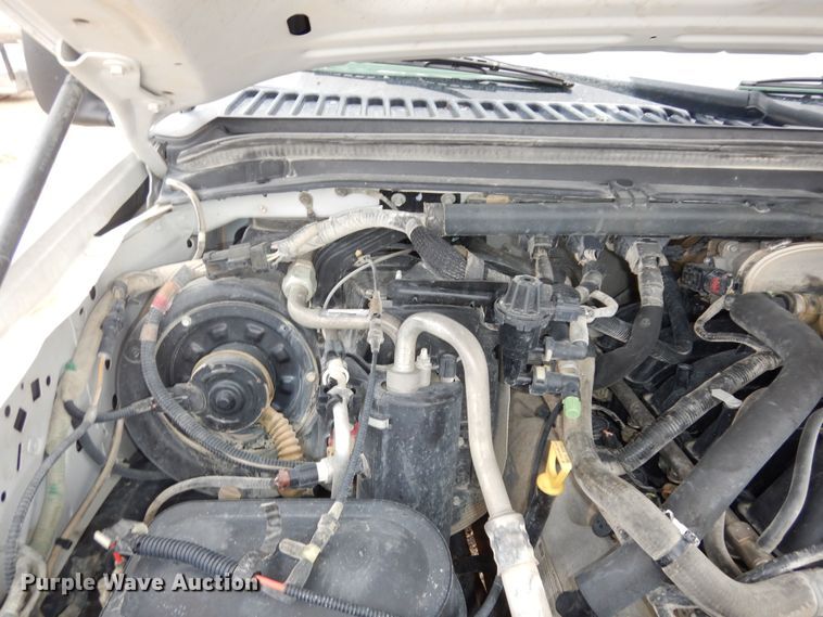 image for item DI6887 2005 Ford F450 Super Duty XL  truck cab and chassis