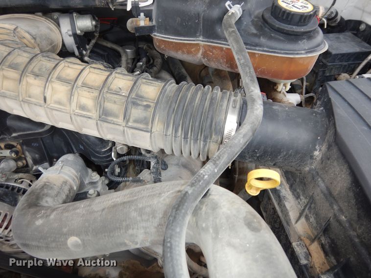 image for item DI6887 2005 Ford F450 Super Duty XL  truck cab and chassis