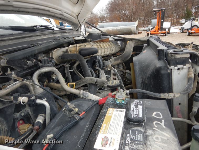 image for item DI6887 2005 Ford F450 Super Duty XL  truck cab and chassis