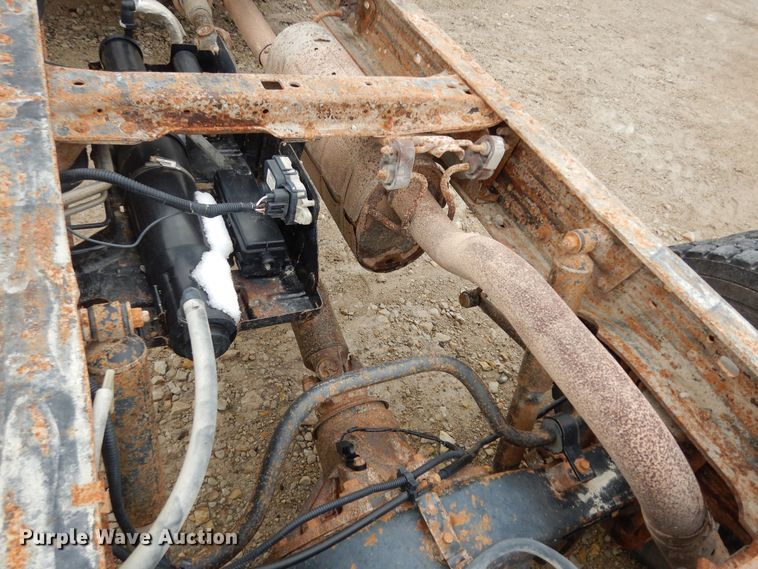 image for item DI6887 2005 Ford F450 Super Duty XL  truck cab and chassis