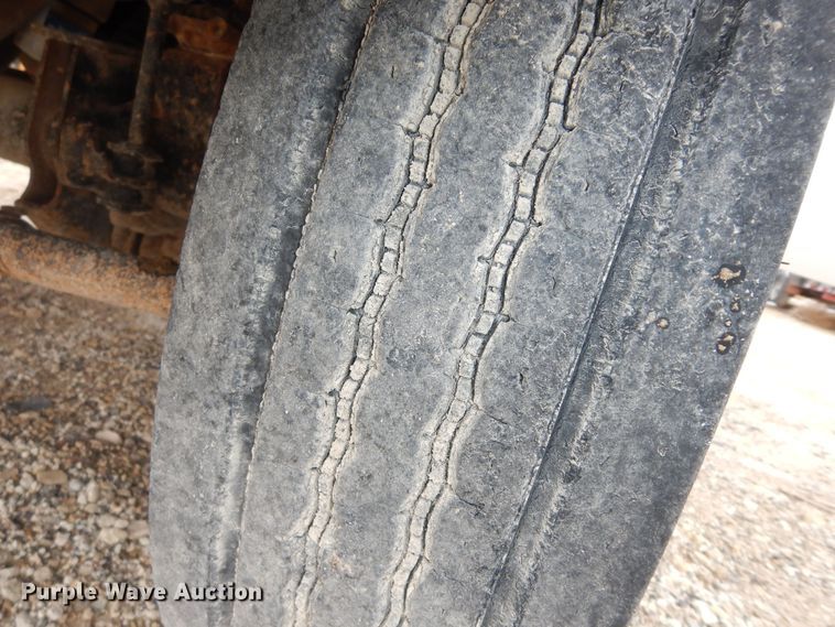 image for item DI6887 2005 Ford F450 Super Duty XL  truck cab and chassis