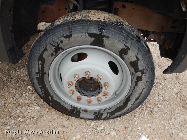 image for item DI6887 2005 Ford F450 Super Duty XL  truck cab and chassis