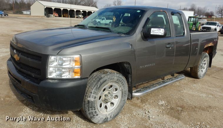 image for item DI6888 2012 Chevrolet Silverado 1500  Ext. Cab pickup truck
