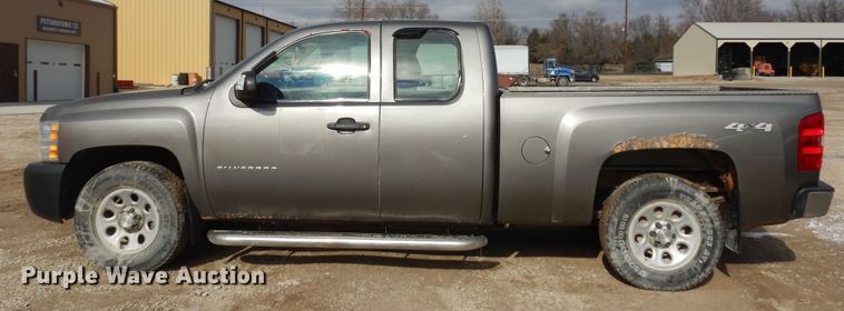 image for item DI6888 2012 Chevrolet Silverado 1500  Ext. Cab pickup truck
