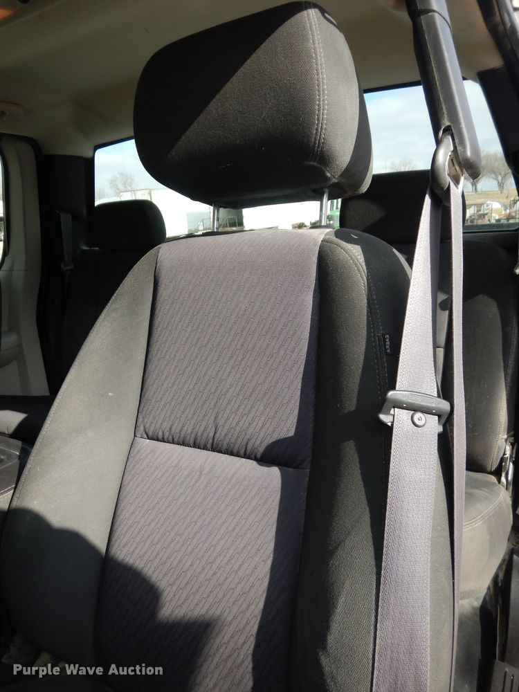 image for item DI6888 2012 Chevrolet Silverado 1500  Ext. Cab pickup truck