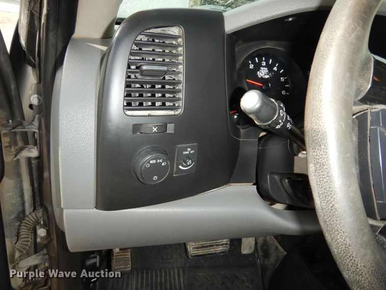 image for item DI6888 2012 Chevrolet Silverado 1500  Ext. Cab pickup truck