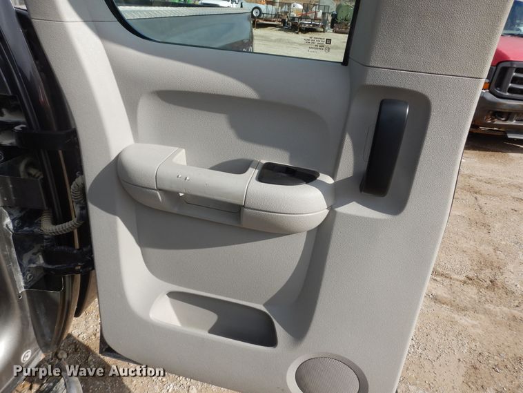 image for item DI6888 2012 Chevrolet Silverado 1500  Ext. Cab pickup truck