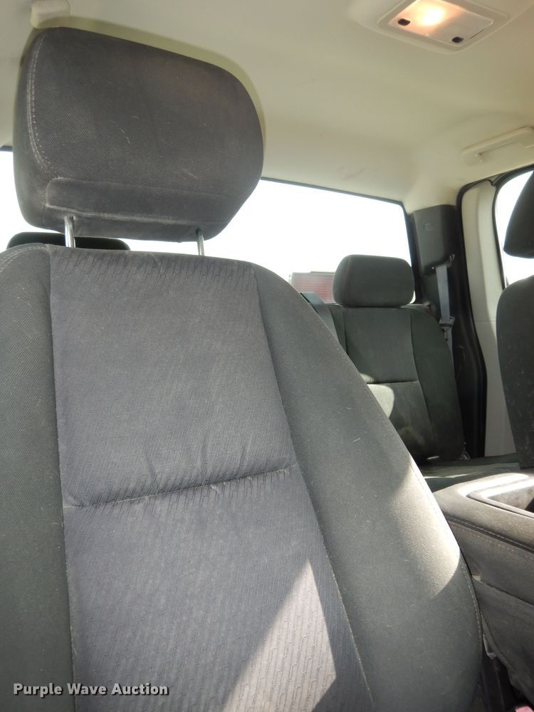 image for item DI6888 2012 Chevrolet Silverado 1500  Ext. Cab pickup truck