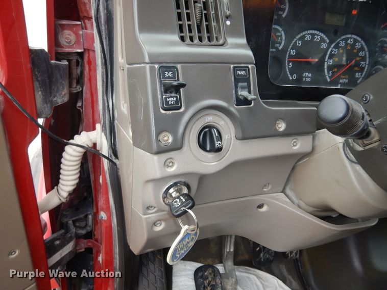 image for item DI6891 2008 Sterling L-Line  dump truck