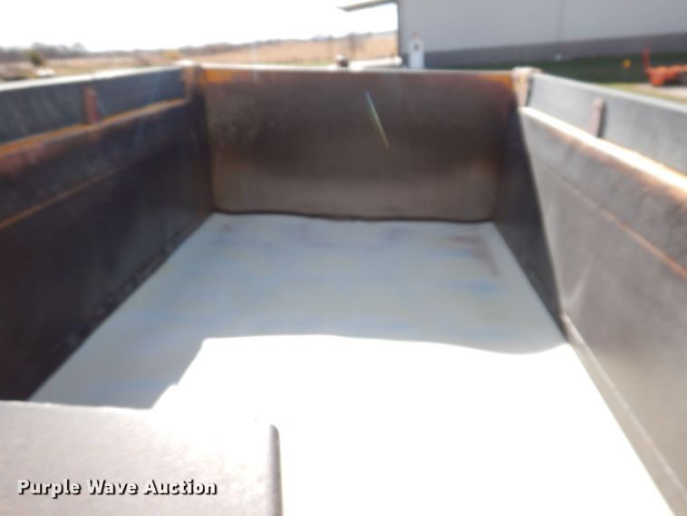 image for item DK2050 2005 Wheeler CRG1296C-102  end dump pup trailer