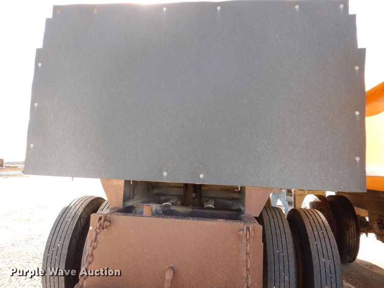 image for item DK2051 2010 Hilbilt 14XPC  end dump pup trailer