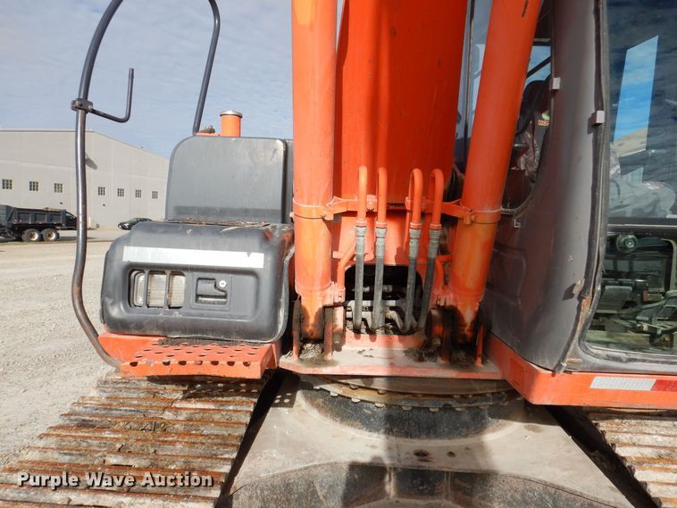 image for item DK2052 2004 Hitachi Zaxis 160LC  excavator